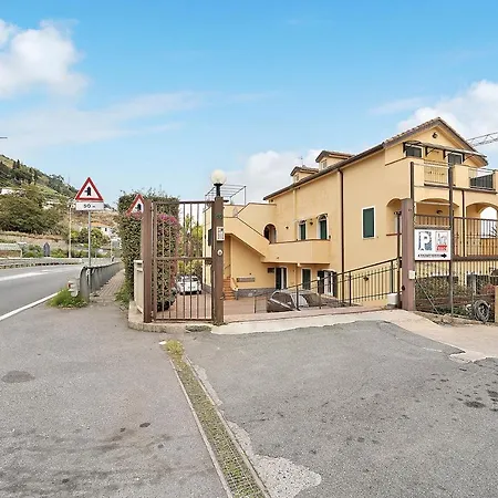 B179 - Riva Con Giardino Διαμέρισμα Riva Ligure