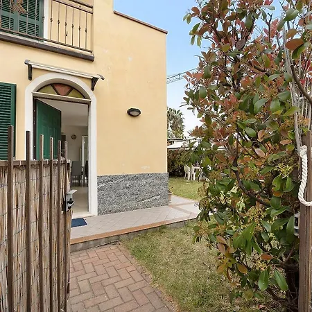 Διαμέρισμα B179 - Riva Con Giardino